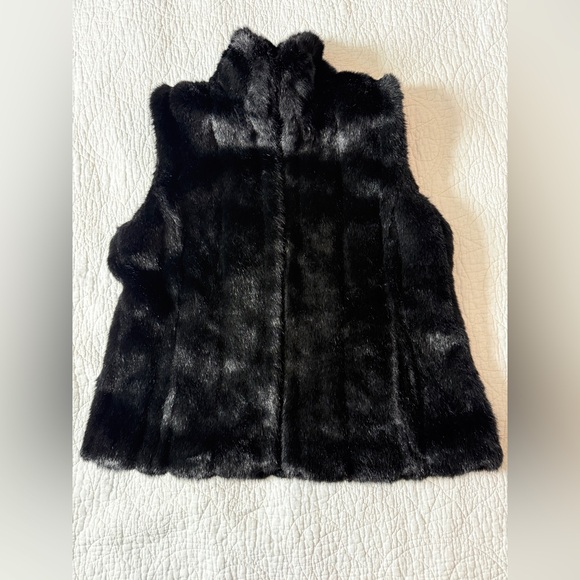 Chaps Jackets & Blazers - Chaps Black Faux Fur Vest size XL in good used condition